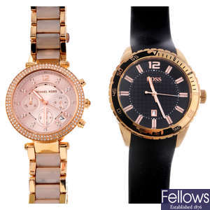 A bag of assorted watches, to include examples by Boss and Michael Kors. Approximately 45.