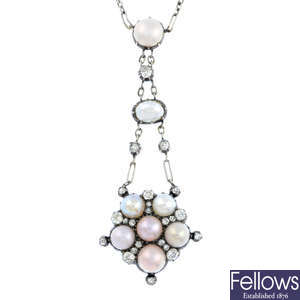 An Edwardian 18ct gold and platinum split pearl and diamond necklace.