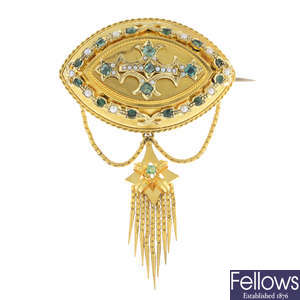 A late Victorian gold emerald and split pearl brooch.