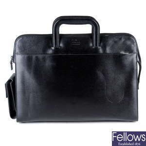 GUCCI - a grained black leather vintage briefcase.