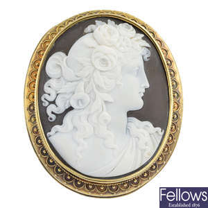 A late Victorian gold shell cameo pendant.