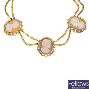 A 19th century pinchbeck shell cameo necklace.
