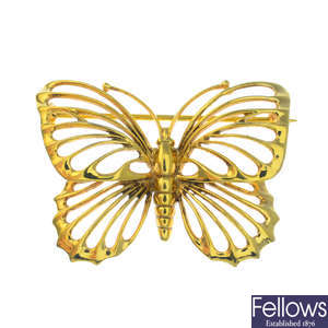 A 9ct gold butterfly brooch.