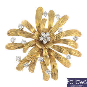 A 1960s 18ct gold diamond brooch.