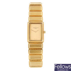 VACHERON CONSTANTIN - a lady's 18ct yellow gold Harmony bracelet watch.