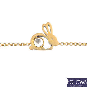 CHOPARD - an 18ct gold 'Happy Diamond' rabbit bracelet.
