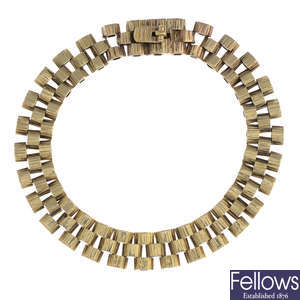 A 9ct gold brick-link bracelet.