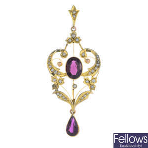 An early 20th century 9ct gold garnet and split pearl pendant.