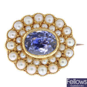 An early 20th century 15ct gold Sri Lankan sapphire and split pearl brooch.