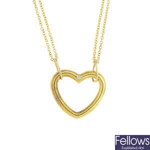 TIFFANY & CO. - a diamond heart pendant, with chain.