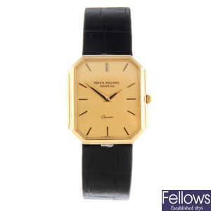 PATEK PHILIPPE - a gentleman's 18ct yellow gold wrist watch.