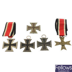 Germany, Iron Cross 1939 (4), plus a War Merit Cross 1939, two Belgium medals, etc.