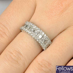 An 18ct gold vari-cut diamond dress ring.