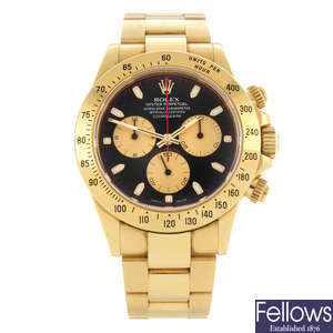 ROLEX - a gentleman's 18ct yellow gold Oyster Perpetual Cosmograph Daytona chronograph bracelet watch.