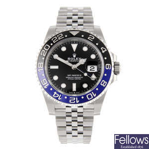 ROLEX - a gentleman's stainless steel GMT-Master II bracelet watch.