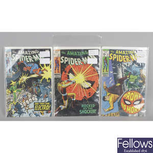 'The Amazing Spider Man', six Marvel comics, together with a 'Peter Parker - The Spectacular Spider Man' Marvel comic.