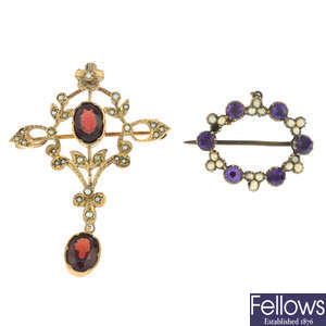 A 9ct gold garnet and split pearl pendant and an amethyst and split pearl brooch.