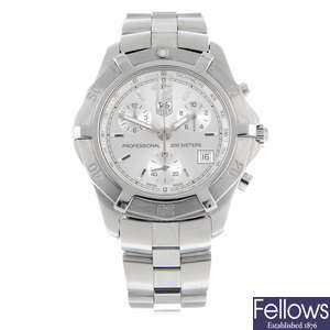 TAG HEUER - a stainless steel 2000 Exclusive chronograph bracelet watch, 39mm.