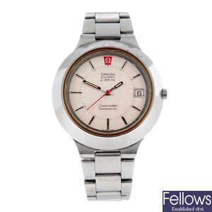 OMEGA - a stainless steel Seamaster F300Hz bracelet watch, 41mm.