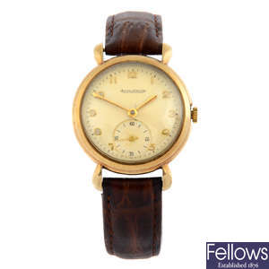 JAEGER-LECOULTRE - a 9ct yellow gold wrist watch, 32mm.