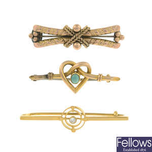 Three Victorian & later gold gem bar brooches