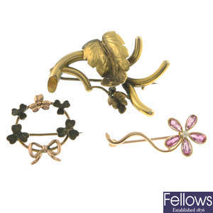 Three early 20th century mainly gem brooches