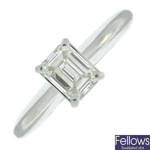 Diamond rectangular-shape single-stone ring