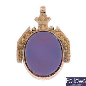 Victorian gold swivel fob pendant