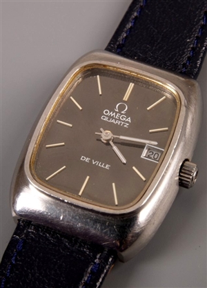 OMEGA - a gentleman's 1970's De Ville quartz the