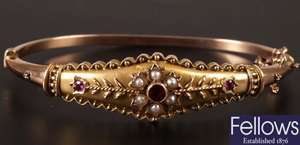 Edwardian 9ct gold hinged bangle with marquise