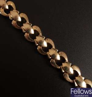 9ct gold polished panel link bracelet, 43gms.