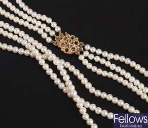 Three row of uniform cultured pearls 3mm with 9ct