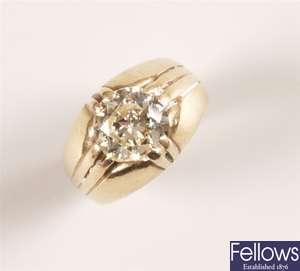 9ct gold gentleman's single stone diamond ring