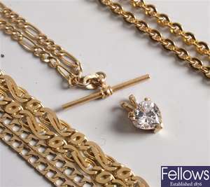 Four items of 9ct gold jewellery to include a