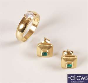 Two items of jewellery to include a pair of 18k
