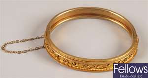 Late Victorian hinged bangle with canetille