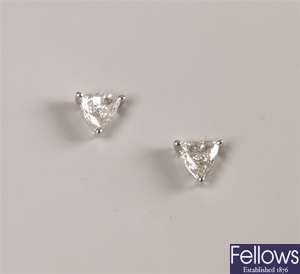 18k white gold single stone diamond stud earrings