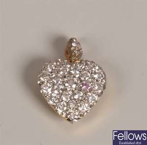 18ct gold round brilliant diamond set heart shape