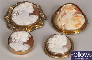 Four oval cameo brooches to include a cameo