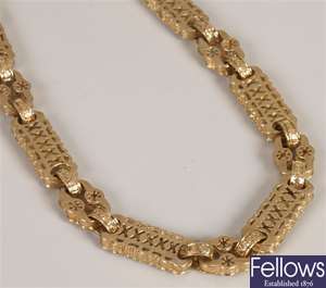 9ct gold fancy link necklace, with openwork