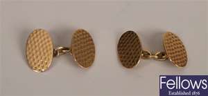 Pair of 15ct gold chain link cufflinks of oval