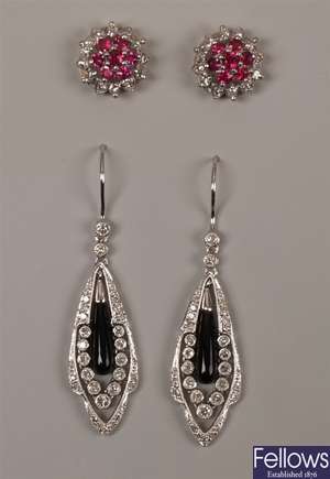 Two pairs of earrings to include a pair of 18ct