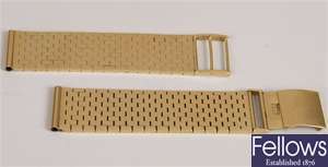 18ct gold 'brick' effect watch bracelet with