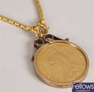 Victoria Five Pound Piece in 9ct gold mount