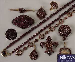 Eleven items of bohemium garnet set jewellery, to
