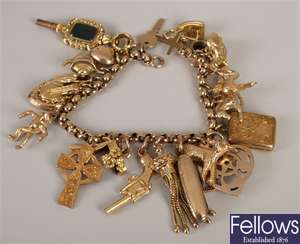 9ct gold faceted belcher link bracelet set with
