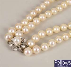 Two row graduated cultured pearl necklet on an
