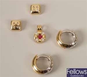 Three items of jewellery to include an 18ct gold