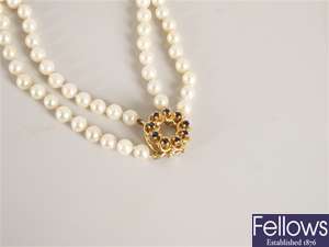 Two row uniform cultured pearl necklet on an 18ct