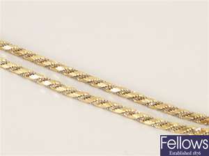 9ct gold bi-colour gold fancy twisted necklet,
